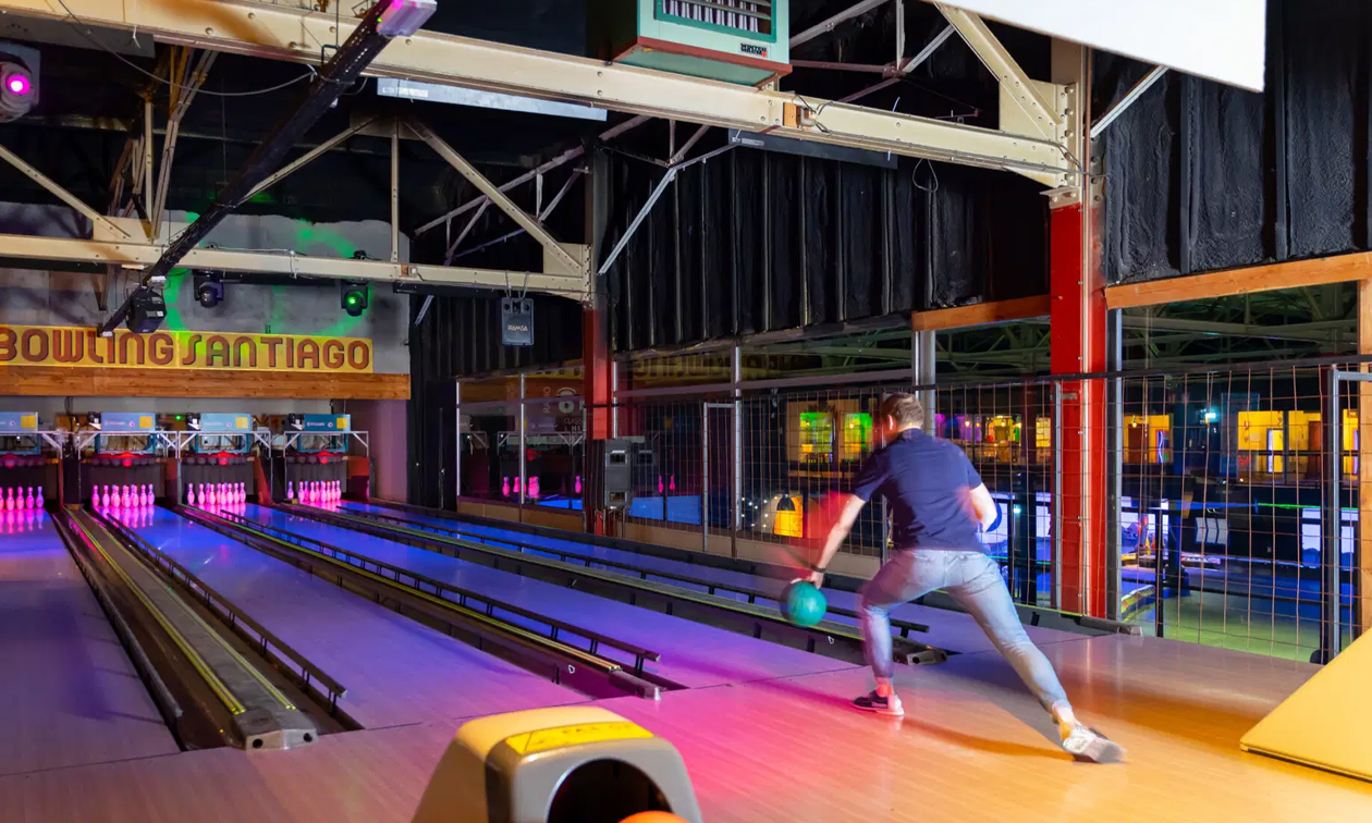 De Voltage Indoor Entertainment
