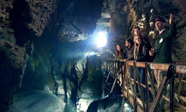 Domaine des Grottes de Han