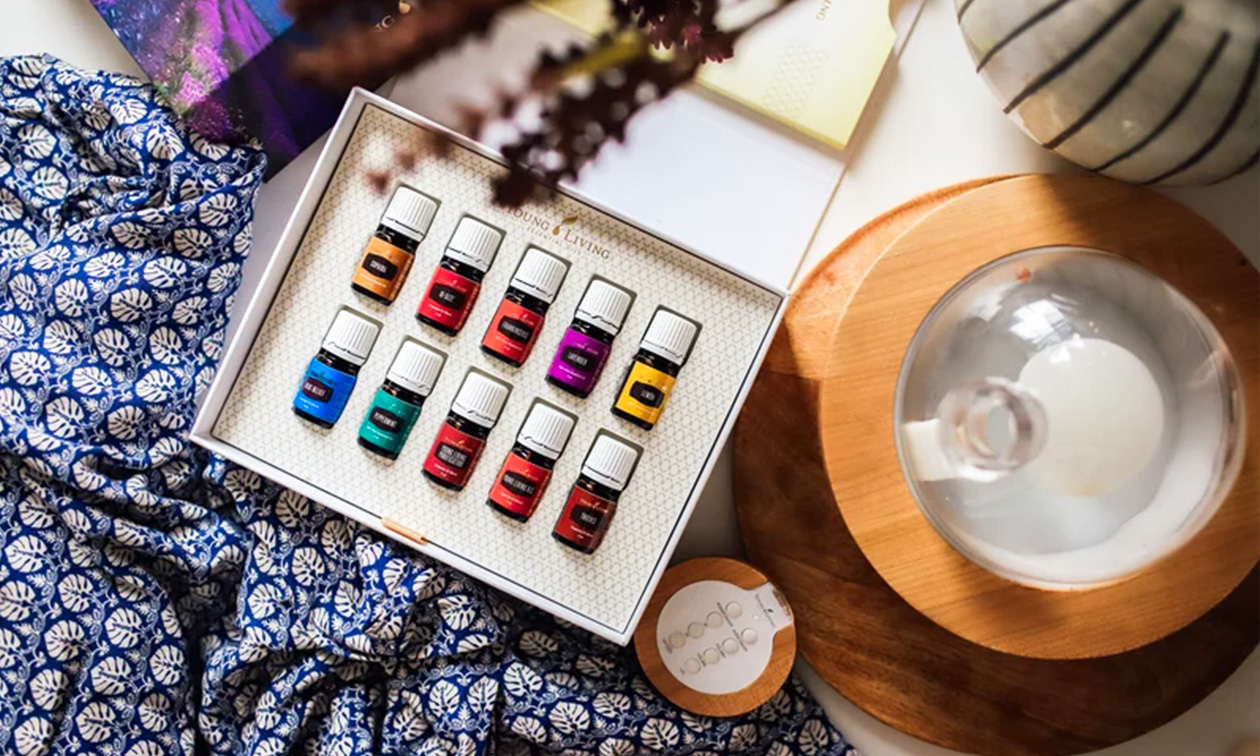 Essence & Touch by Martine