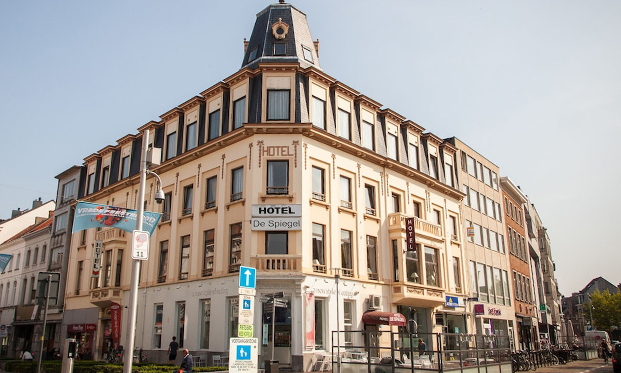 Hotel De Spiegel