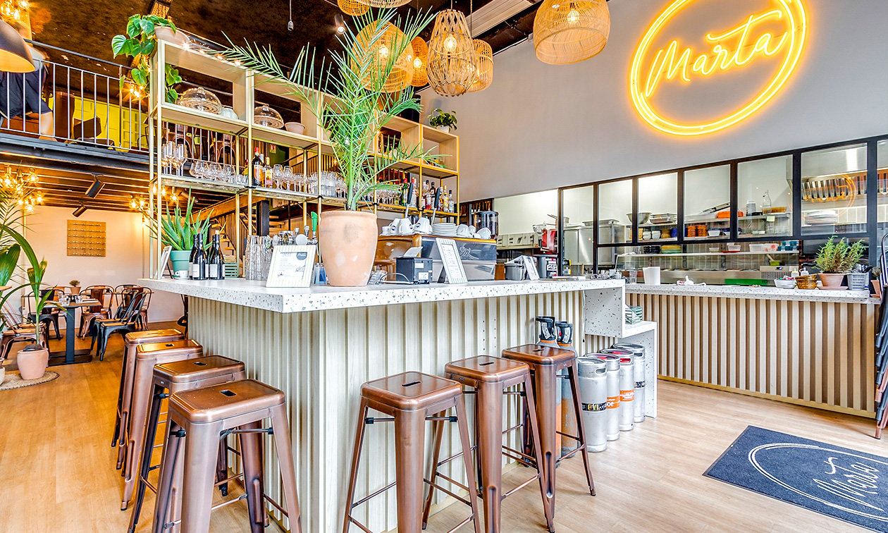 Marta bar-restaurant