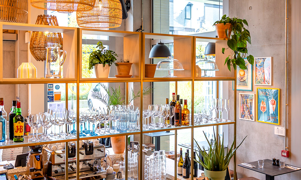 Marta bar-restaurant