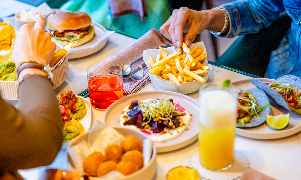 TRIBE Den Haag Centraal