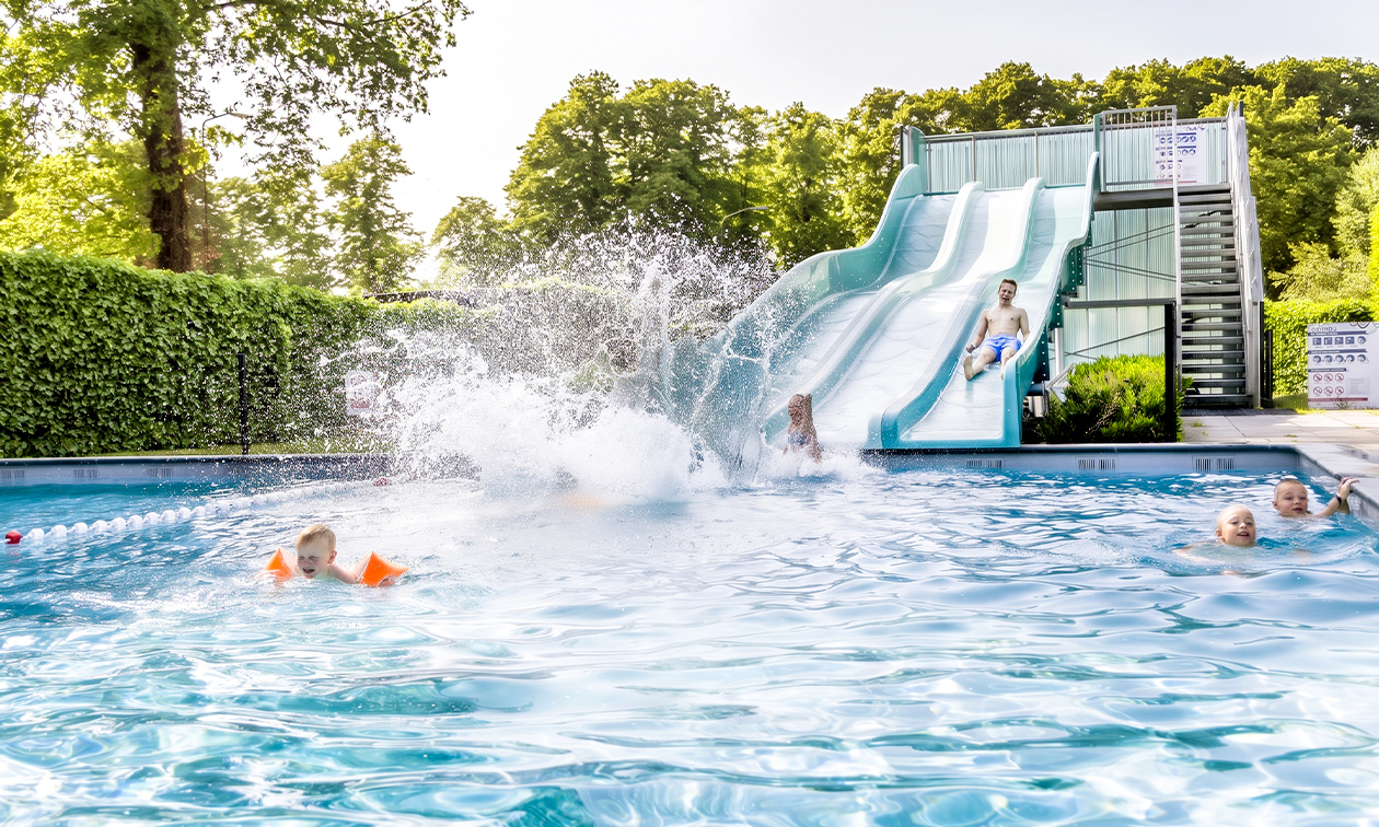 Zwembad Rozengaarde