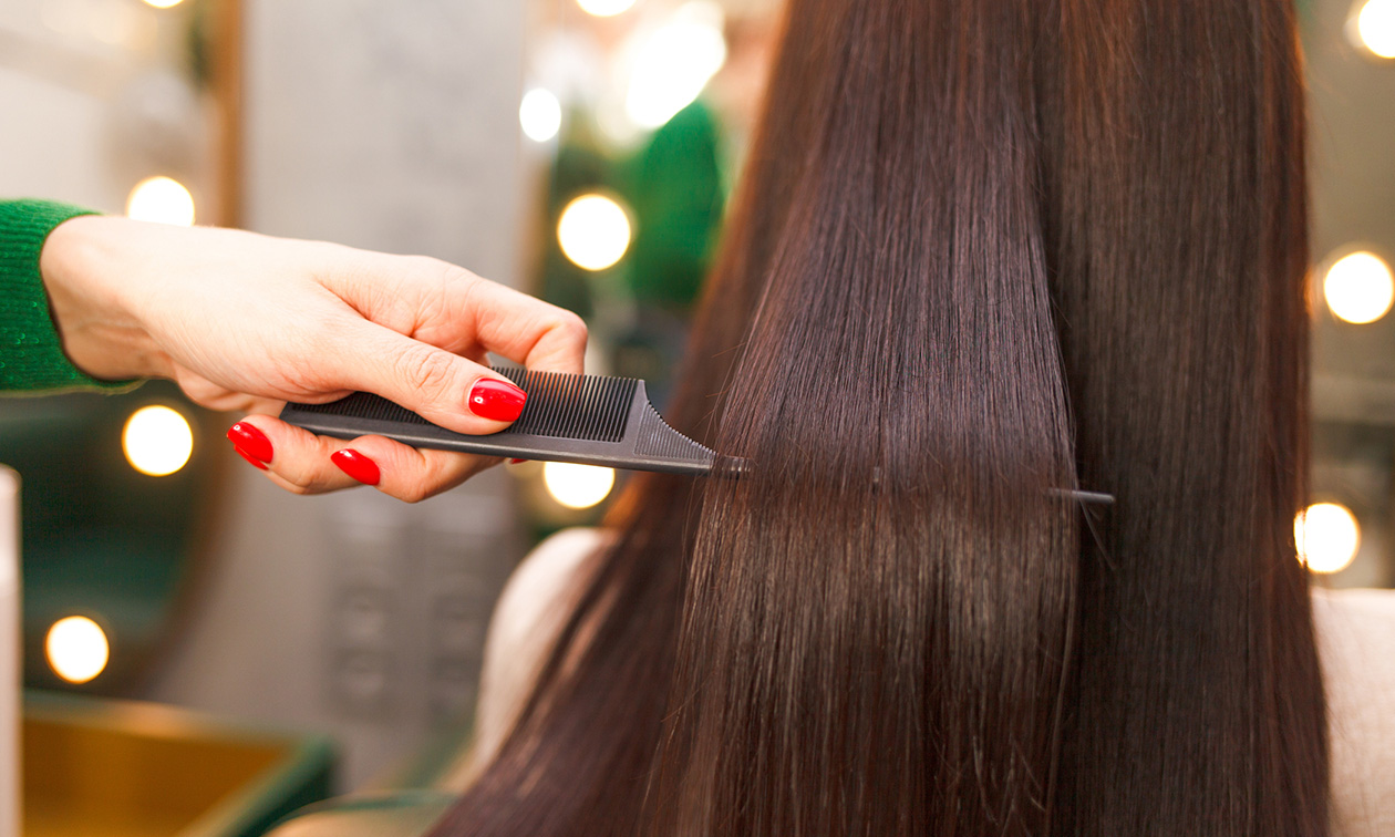 Botox- of keratinebehandeling voor je haar + brushen + evt. snit