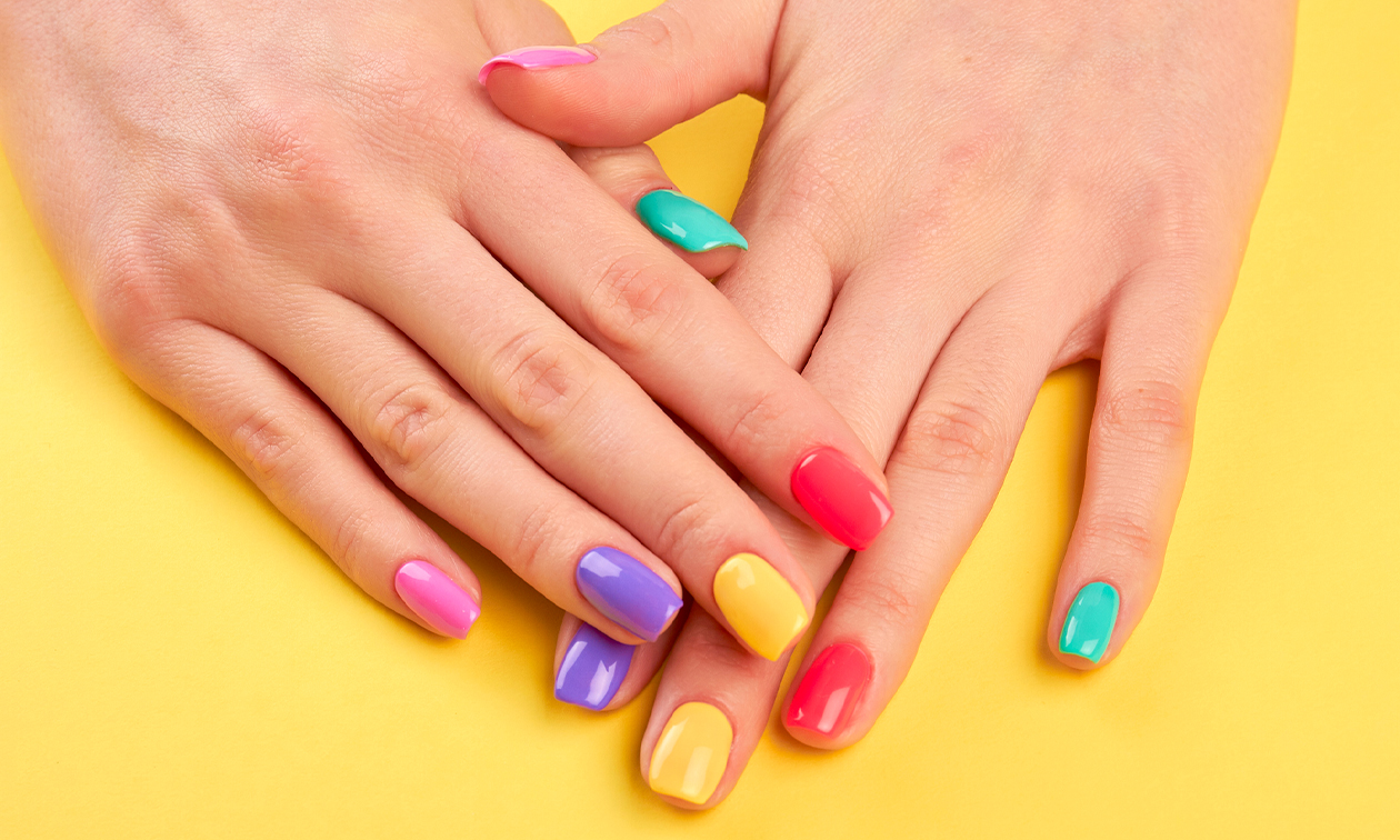 Manicurebehandeling + BIAB of gellak