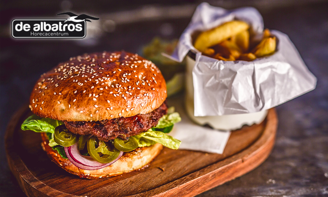 Burger + friet + drankje naar keuze