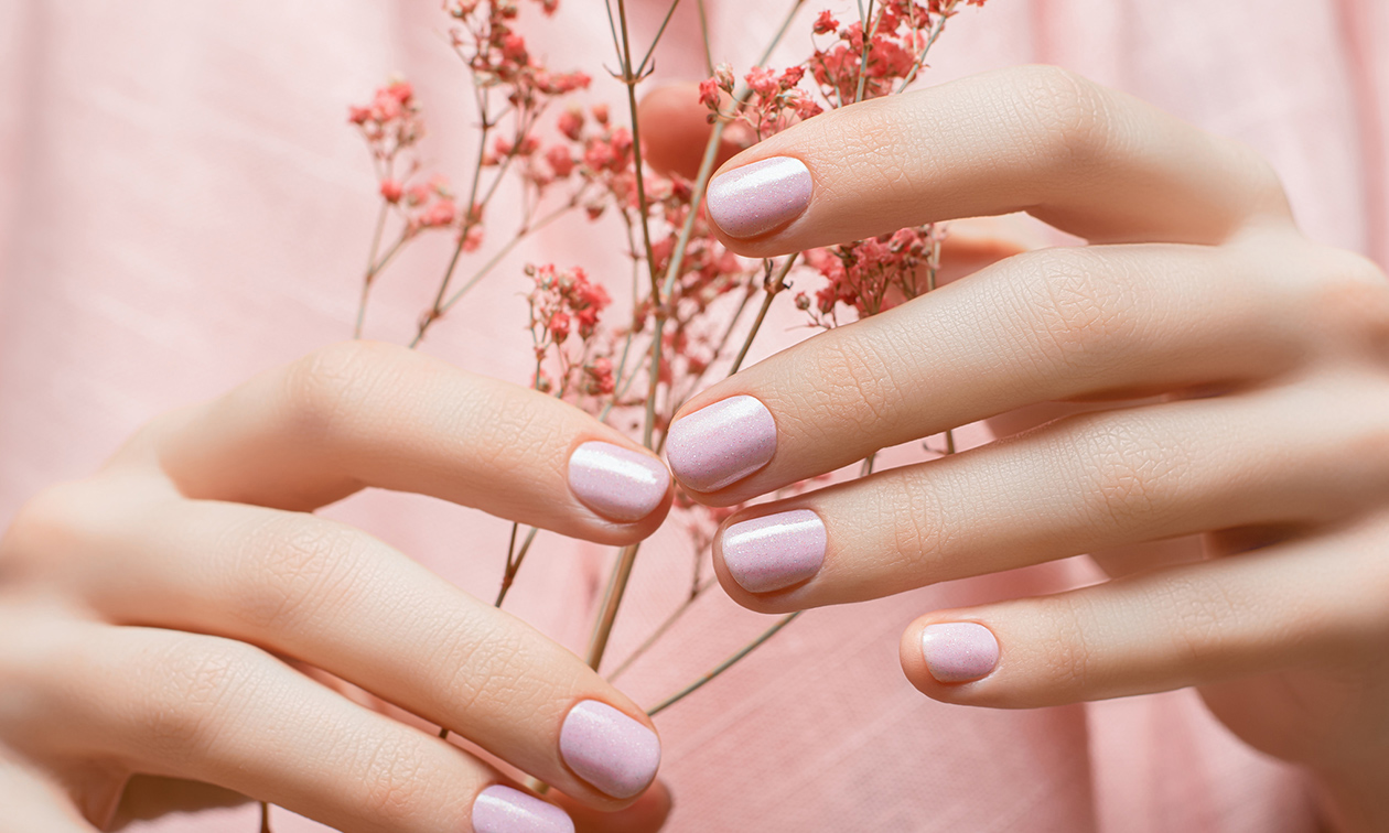 Manicurebehandeling of gelnagels