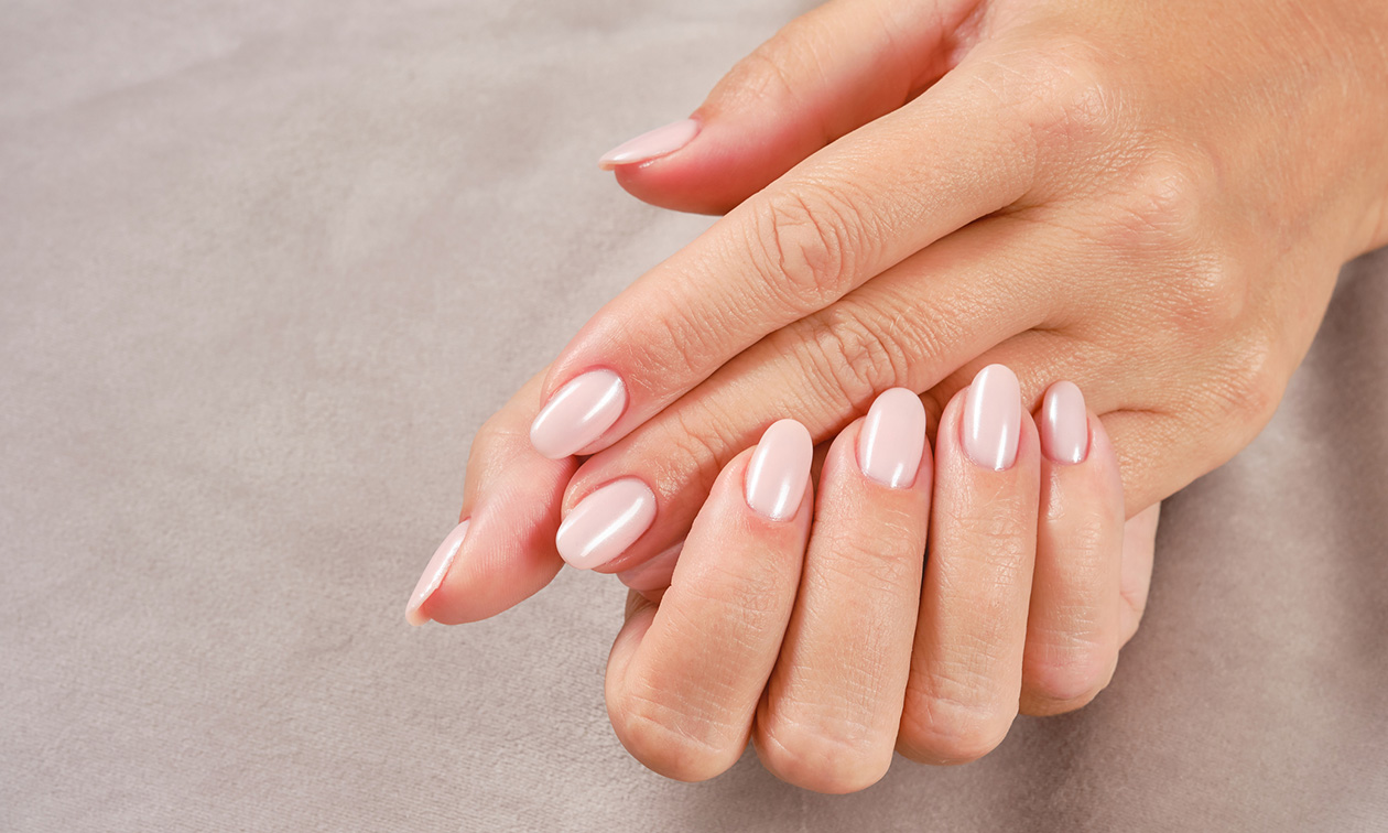 Vernis semi-permanent ou massage + soin des mains à Liège