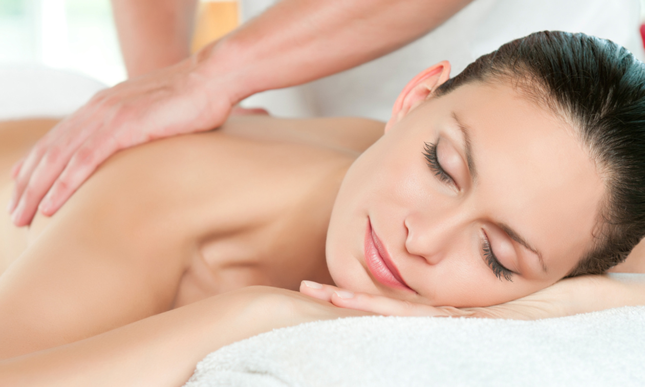 Massage naar keuze (60 of 90 min) + voetbad
