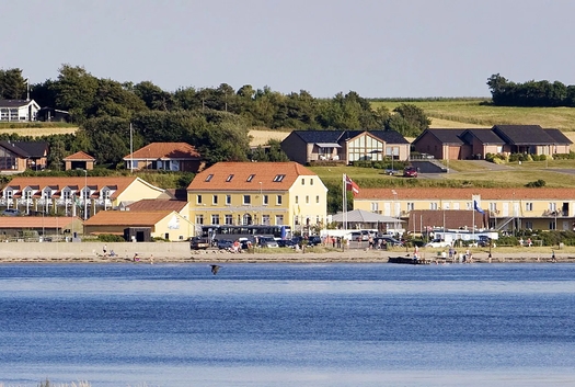 Hvalpsund Færgekro