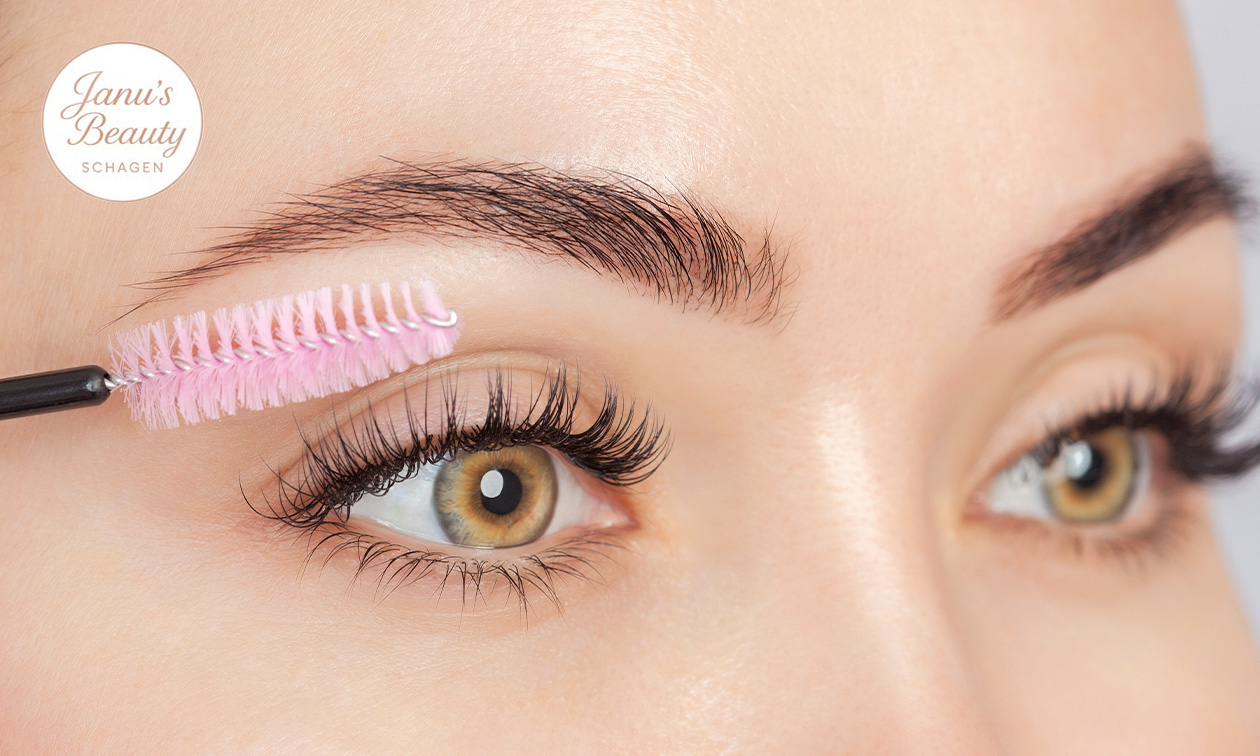 Wimperextensions of Koreaanse wimperlift naar keuze