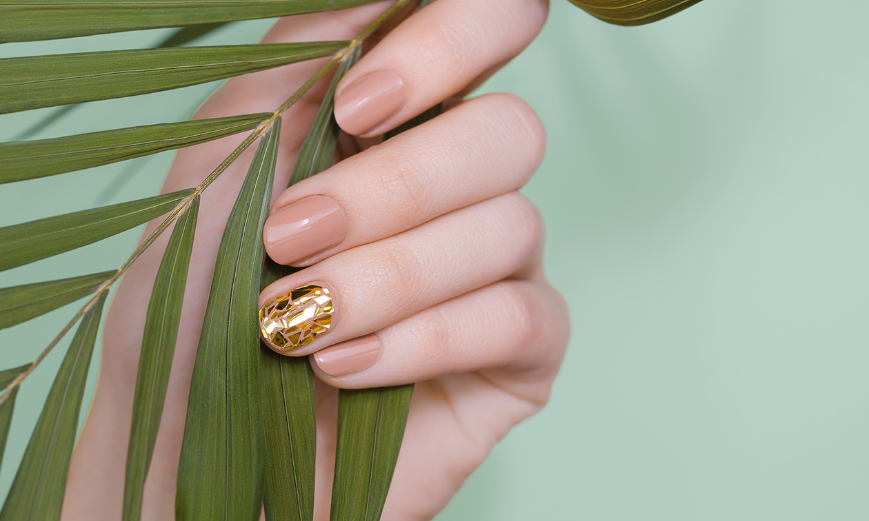 Manicurebehandeling (30 min) + evt. (gel)lak, BIAB of gelnagels