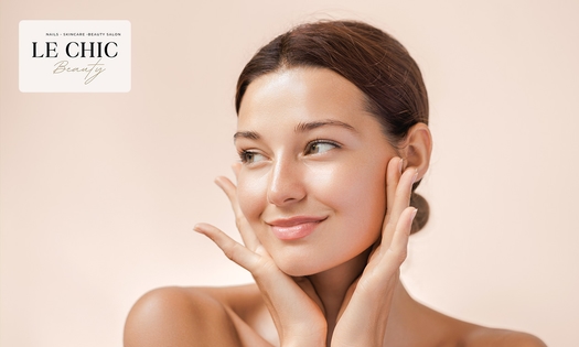 Basis of luxe dermaplaning of gelaatsbehandeling
