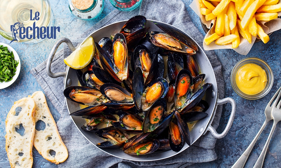 Mosselen + friet bij restaurant Le Pêcheur