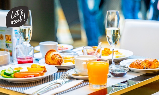 Ontbijtbuffet + glas cava (1,5 uur) of zomerontbijt bij Let's Meet Gent