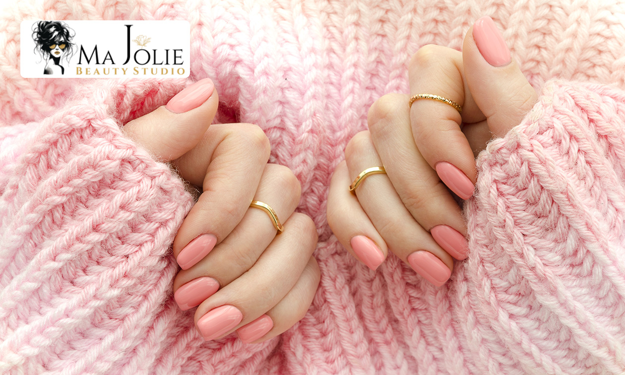 Maniküre + Shellac (45 bis 60 Minuten)