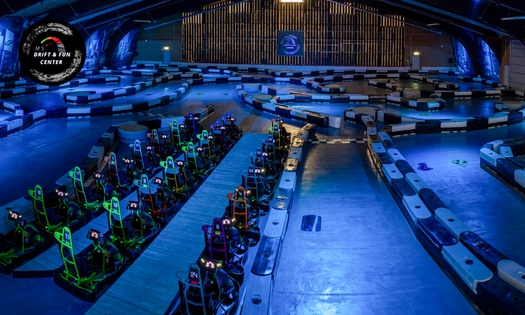 2 of 3 rondes kart driften van elk 13 minuten bij MS Drift & Fun Center