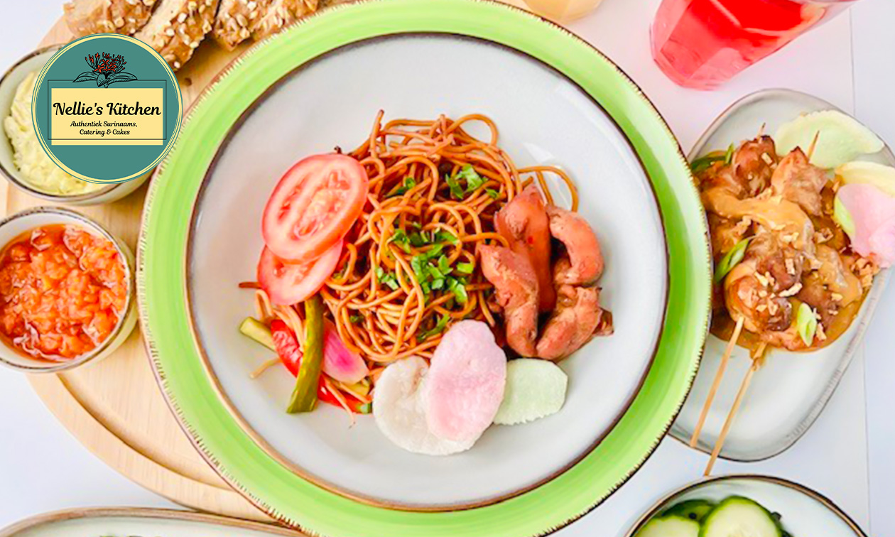 Surinaamse rijsttafel om af te halen