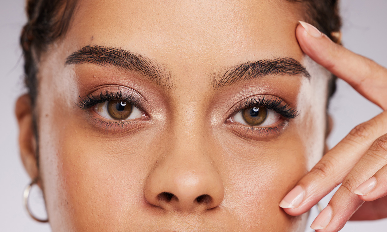 Rehaussement des cils + coloration + soin contour des yeux à Estaimpuis Rehaussement des cils + coloration + soin contour des yeux à Estaimpuis