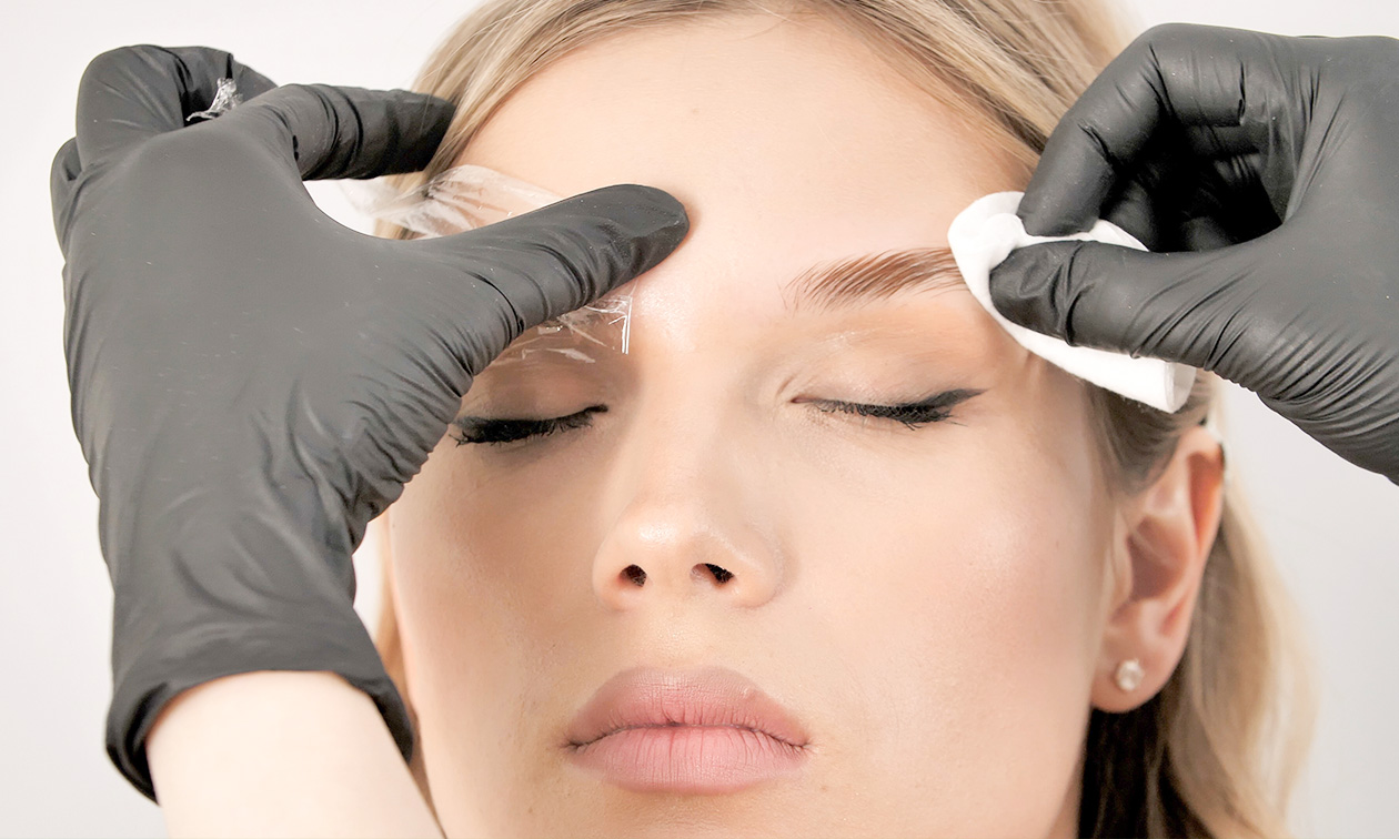 Brow lift + évlt. coloration près de Dinant
