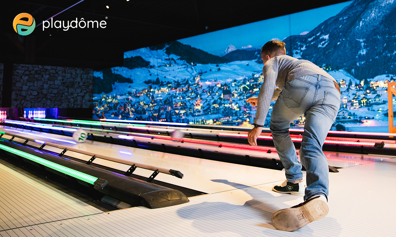 Hyperbowlen (1 uur) + chips en dips bij Playdôme Roosendaal