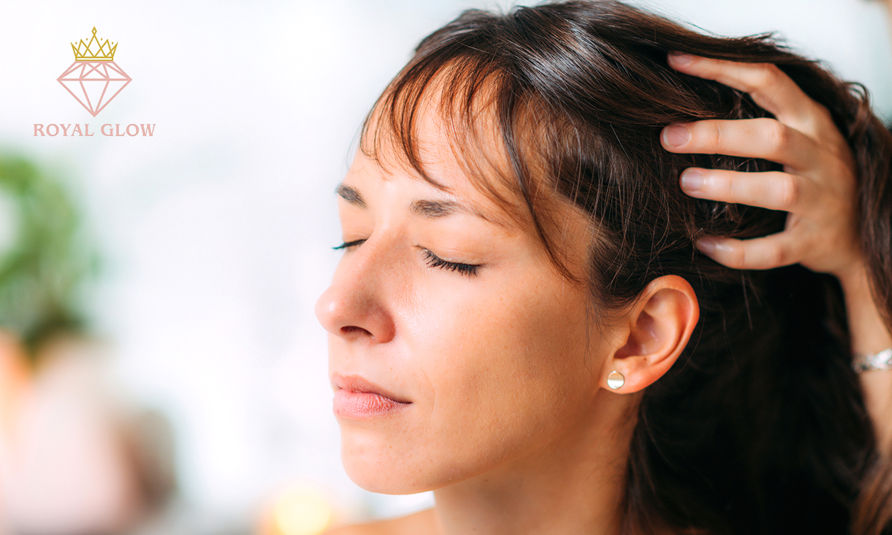 Rug-, nek- en schoudermassage of hairplaybehandeling + evt. meer bij Honey Glow (45 of 60 min)