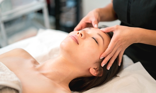 Japanese Head Spa + evt. gezichtsbehandeling (60 of 90 min)