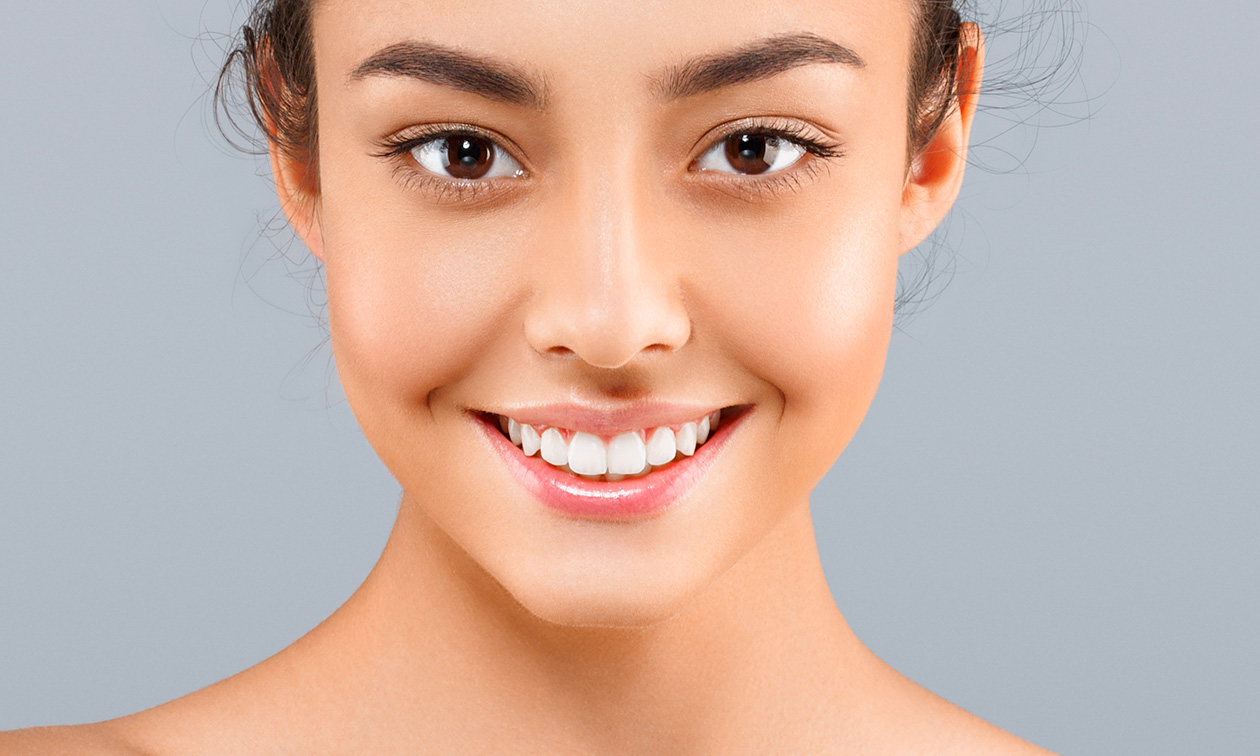 Microneedling-gezichtsbehandeling