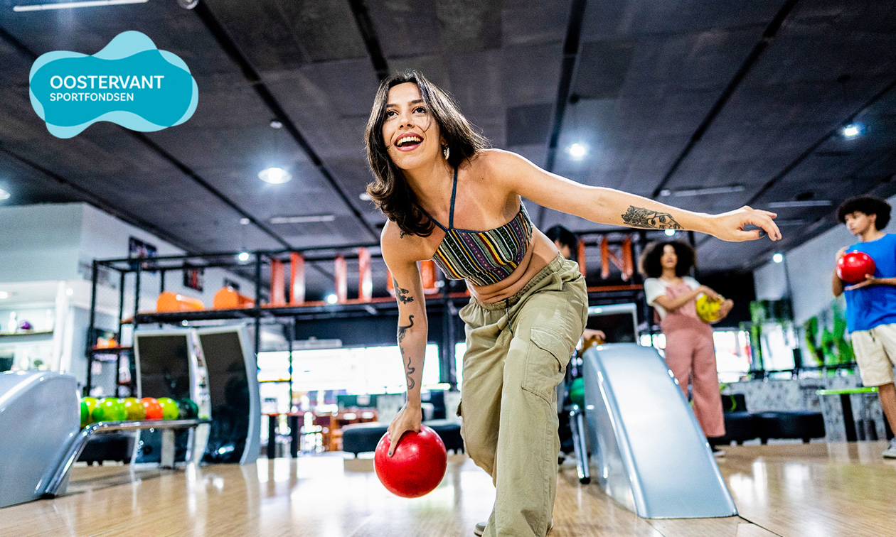 55 min of 2x55 min bowlen (2 t/m 6 personen) + bittergarnituur (15 stuks)
