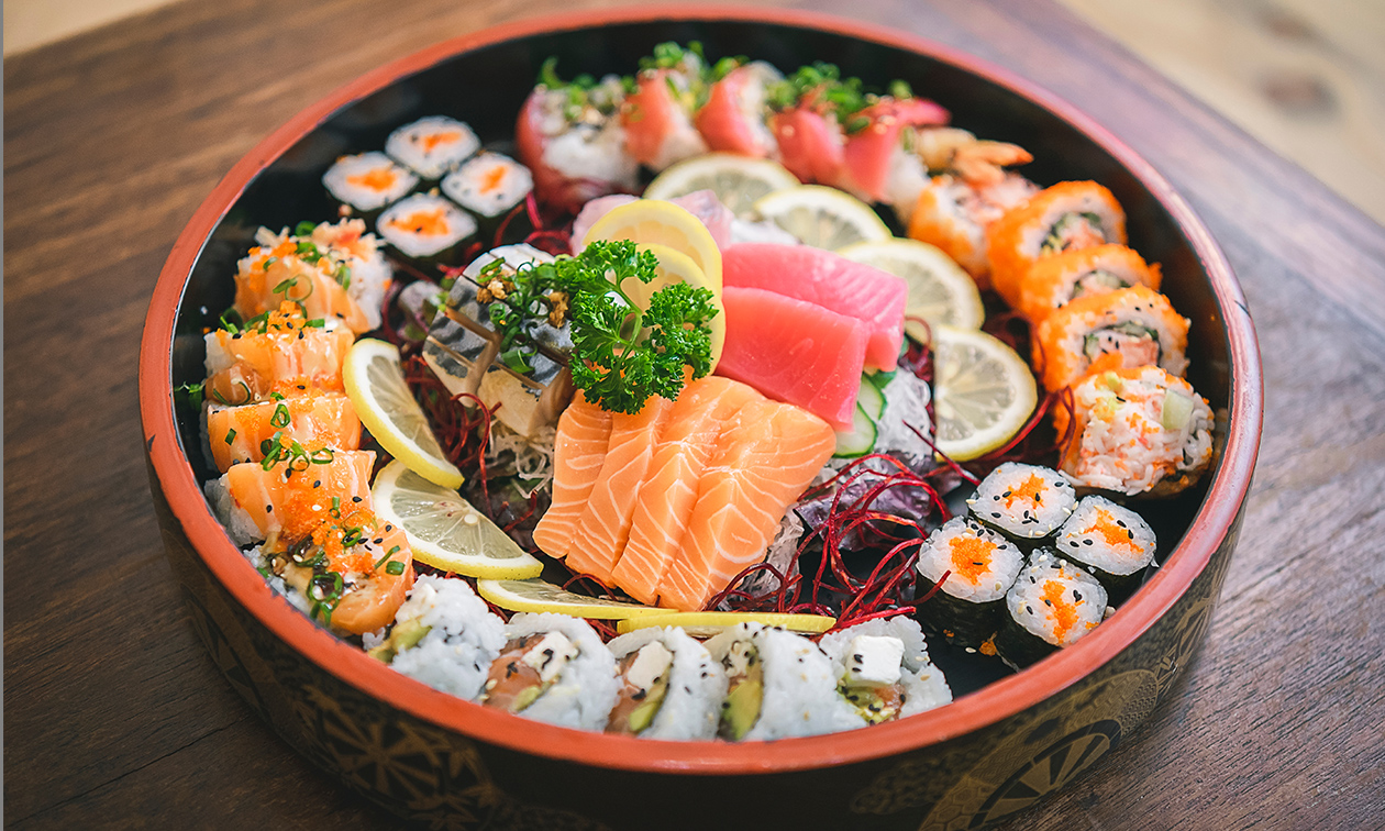 Sushibox naar keuze (32 of 56 stuks) bij Sushi-Ichironn
