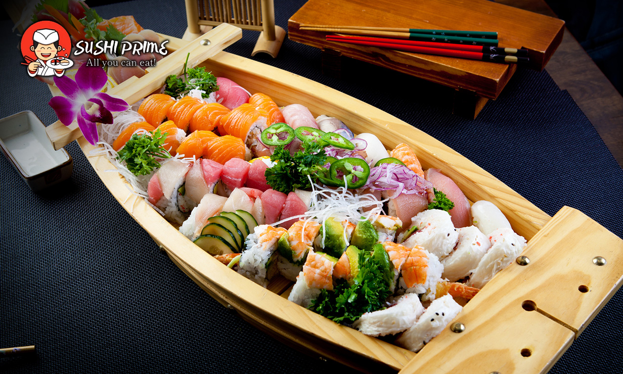 Sushiboot voor 2 personen (48 stuks) + 6 loempia's voor afhaal bij Sushi Prime