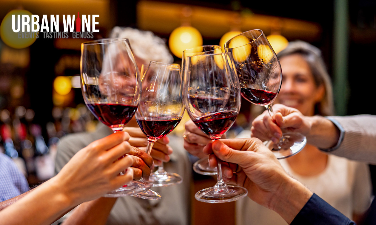 Kleine Weinverkostung + Tapas in Düsseldorf (ca. 2 Stunden)