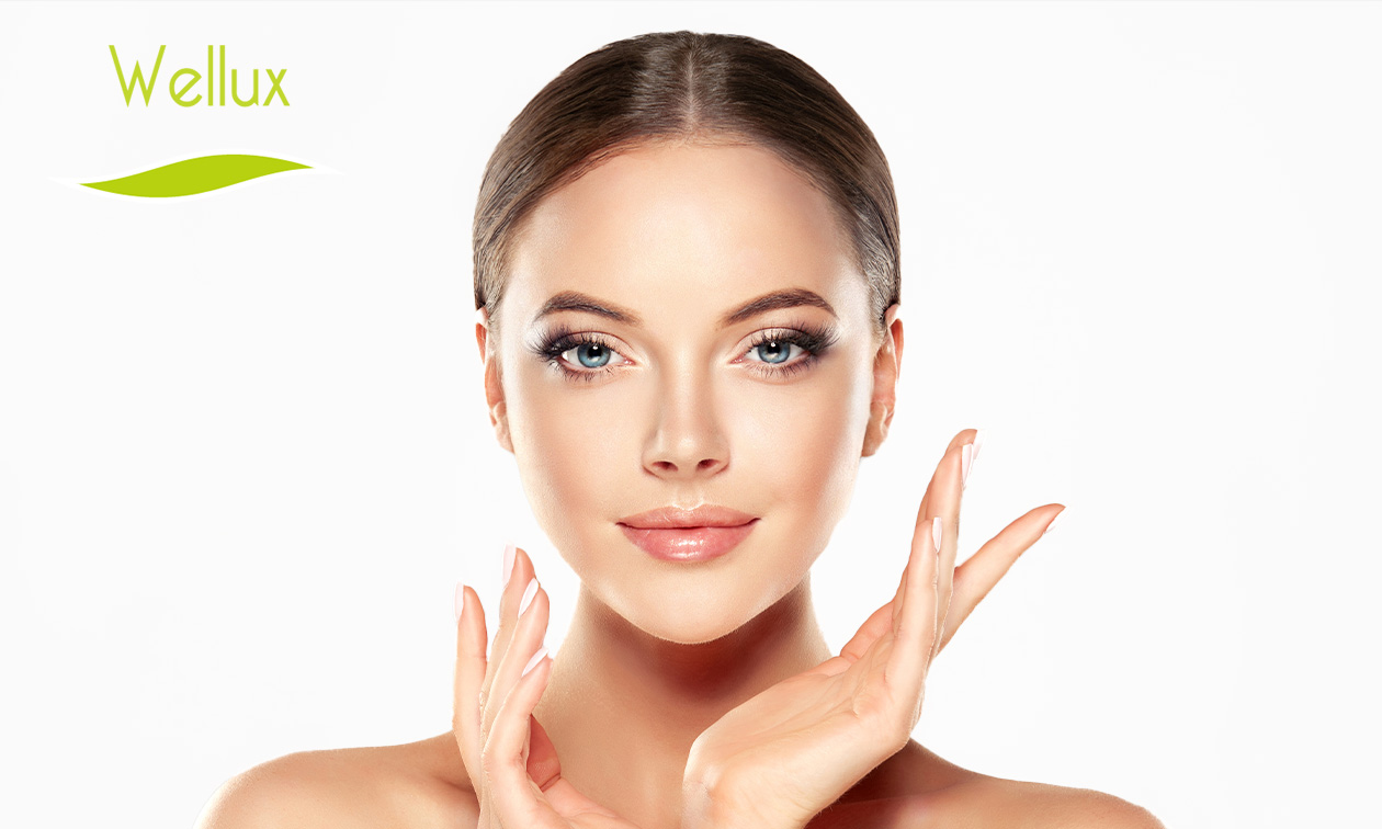 Luxe gelaatsbehandeling (60 min) of wenkbrauw- of wimperbehandeling